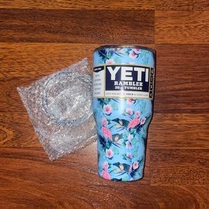 30 oz Tumbler | NWT